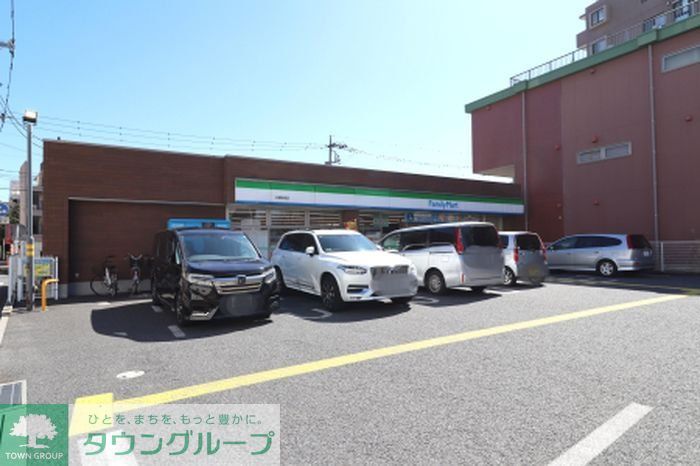 コンビニ　（コンビニ）まで220m