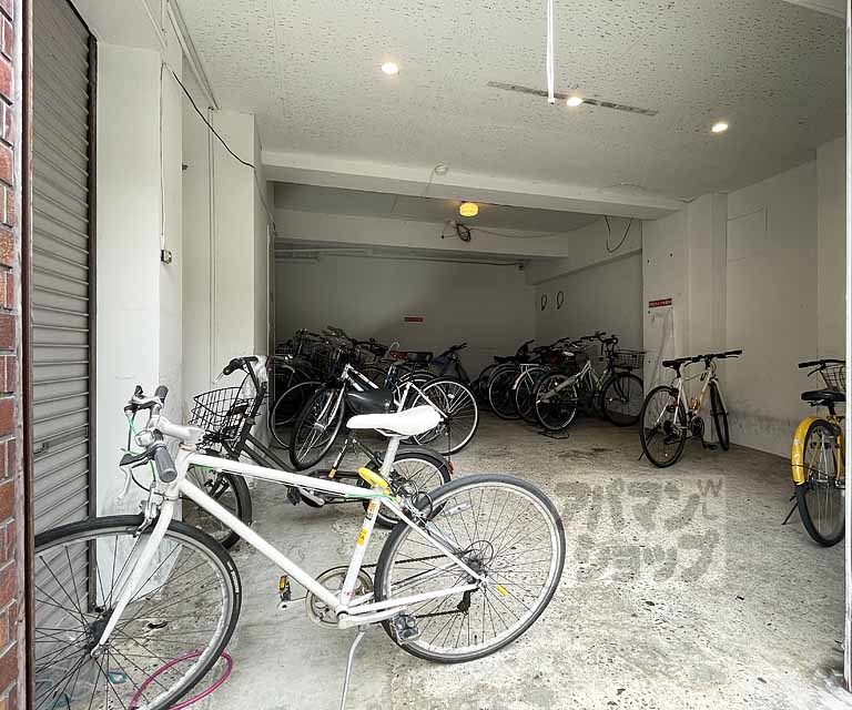 二条グランドハイツの外観写真