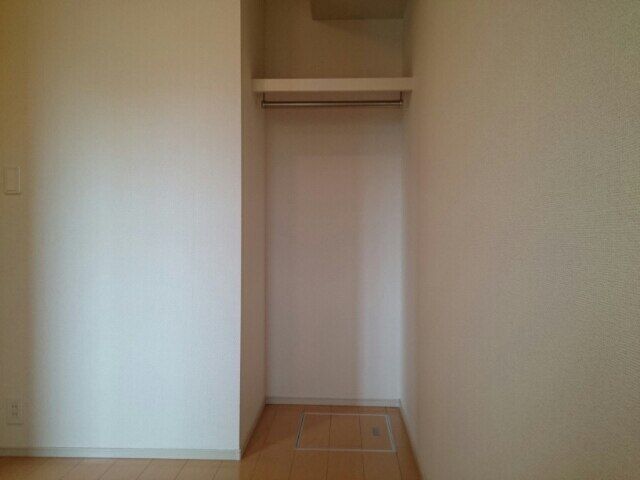 クリスタルガーデン カラーの内装写真