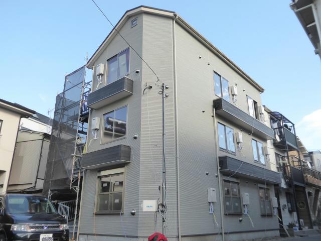 建物外観　建築中
