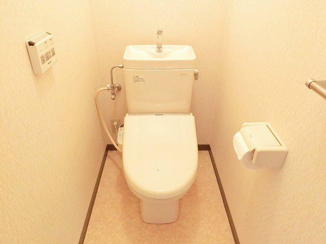 トイレ　※ウォシュレットは無償対応です。