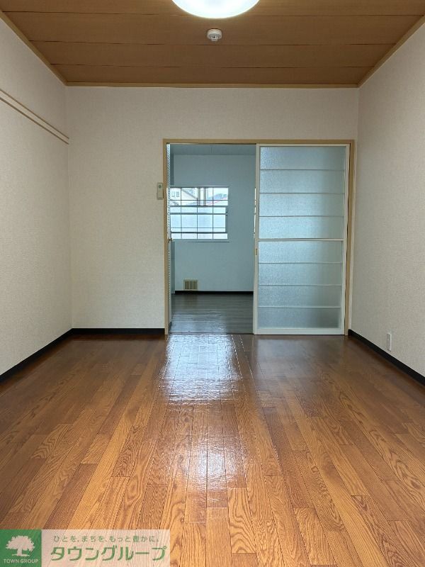 ベルレージュ千間台の居間写真