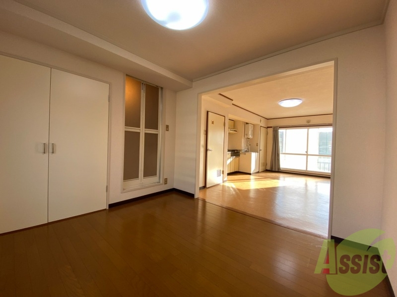 その他部屋・スペース　洋室の家具の配置を考えてみるのも楽しいですよ。