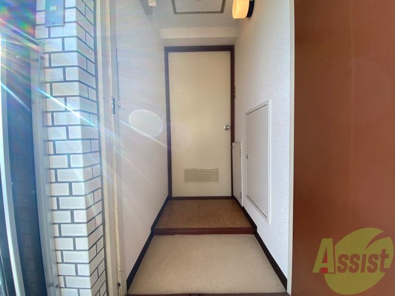 玄関　玄関の様子です。明るい印象ですね。気分もあがりそう。