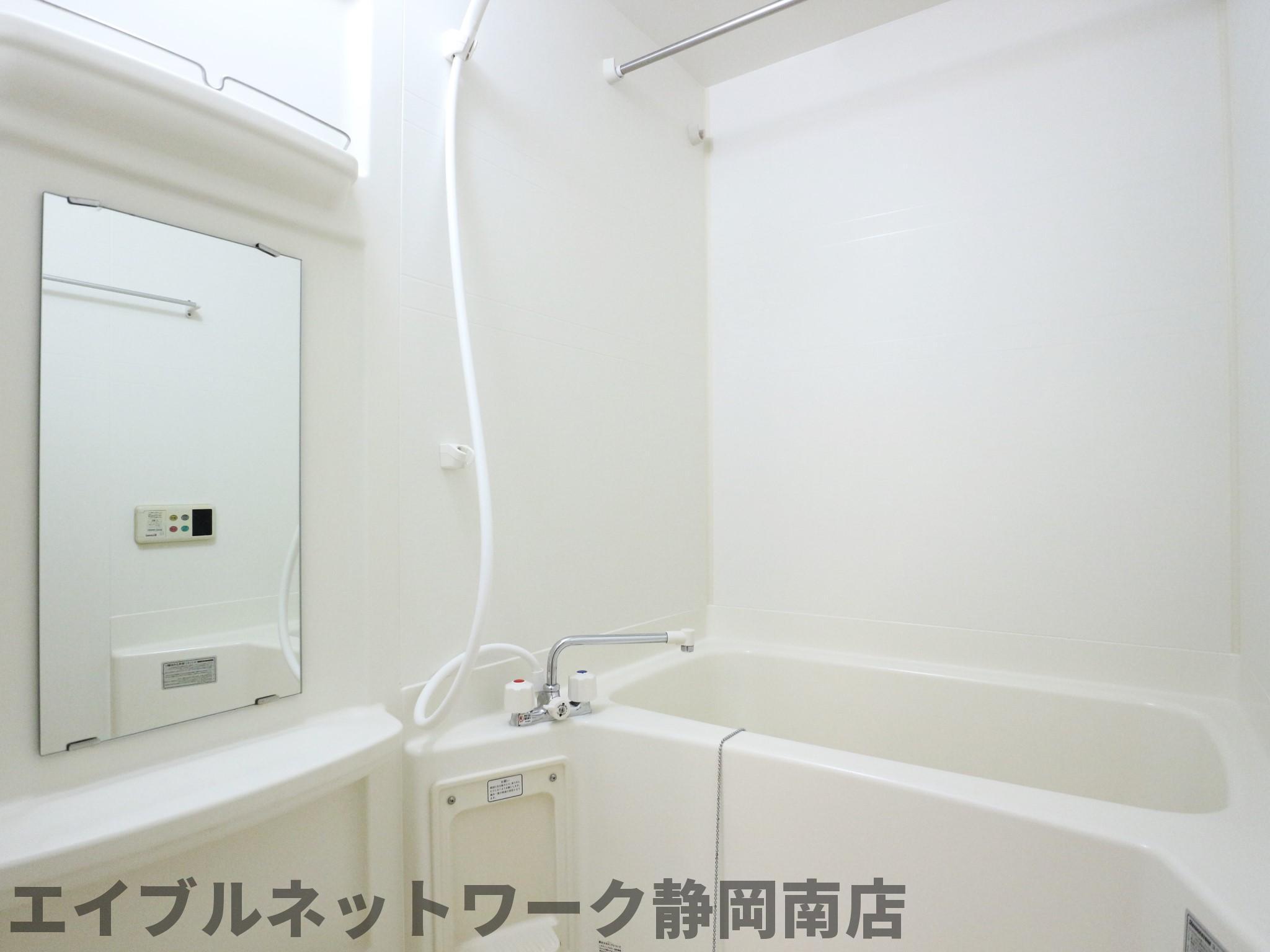 バス・シャワールーム　きれいなお風呂です