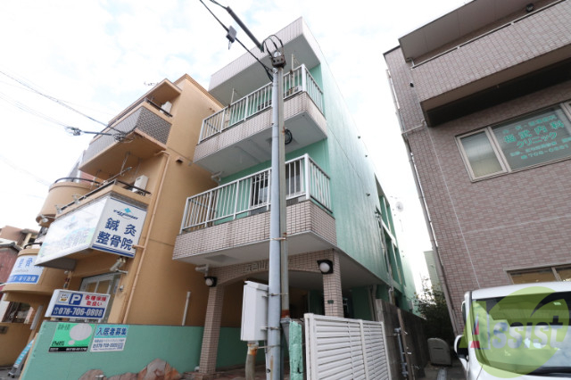 神戸市垂水区五色山のマンションの建物外観