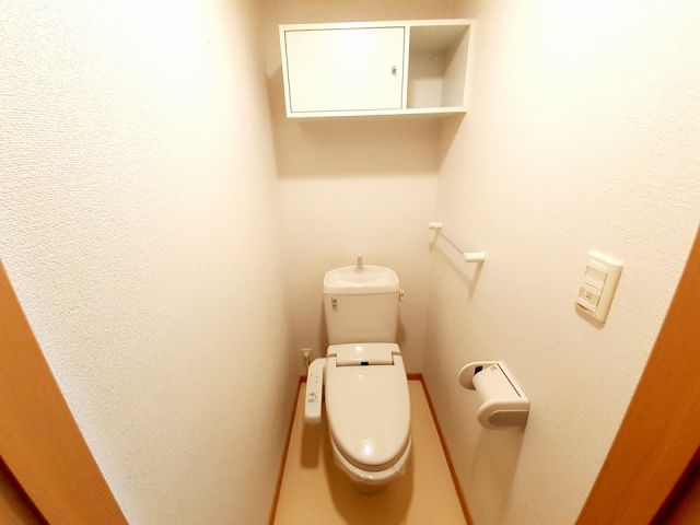 【名取市美田園のマンションのトイレ】