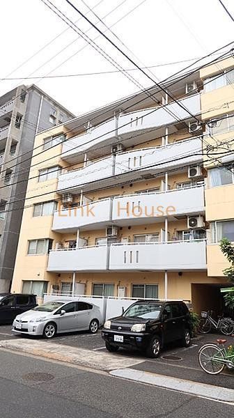 【江戸川区南葛西のマンションのエントランス】