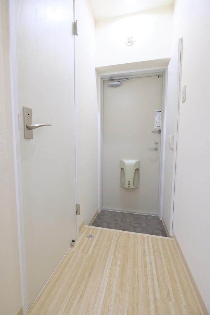 玄関　写真は別室です