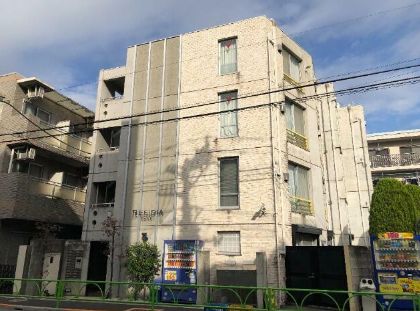 【世田谷区経堂のマンションの建物外観】