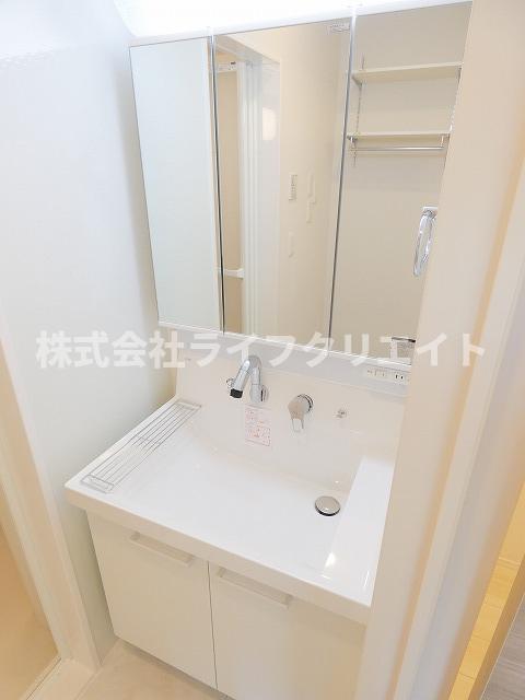 【D-ROOM万願寺の洗面設備】