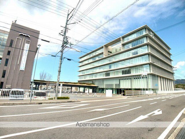 役所　紀の川市役所様（役所）まで1600m