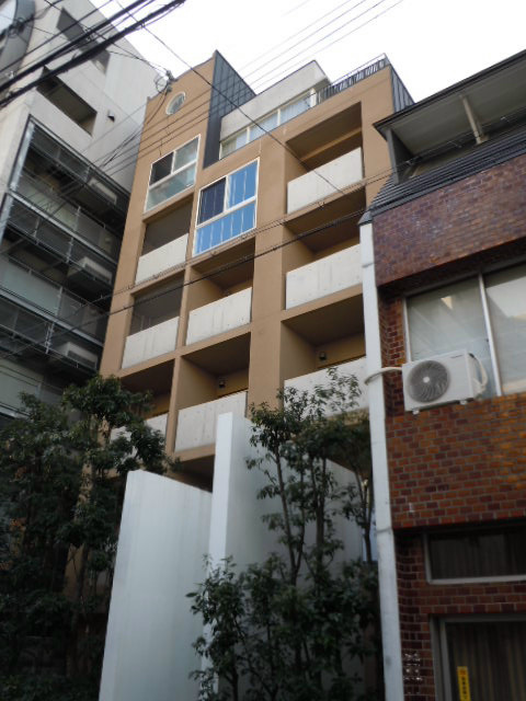 京都市上京区錦砂町のマンションの建物外観