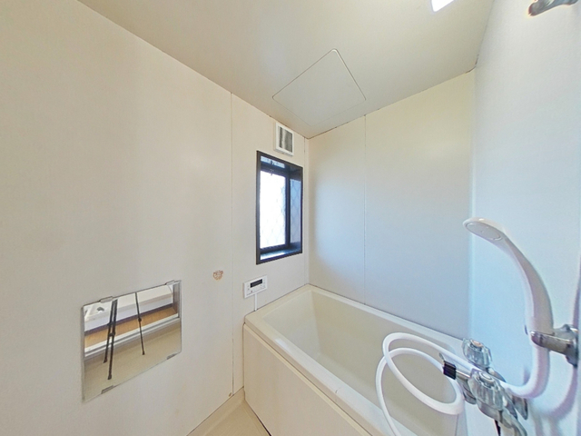 バス・シャワールーム　追焚給湯付きバス※同タイプ参考写真