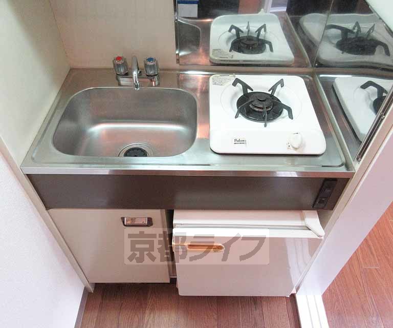 キッチン　コンパクトなキッチンです