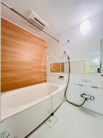 バス・シャワールーム　同マンション別部屋：参考写真