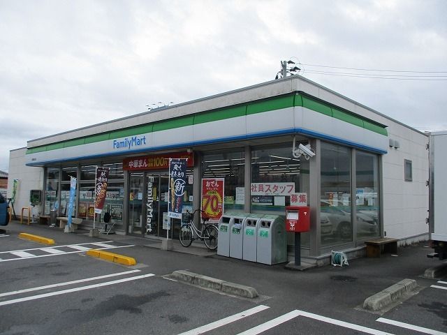 コンビニ　ファミリーマート串間西浜店（コンビニ）まで600m