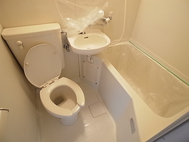 バス・シャワールーム　バスルーム