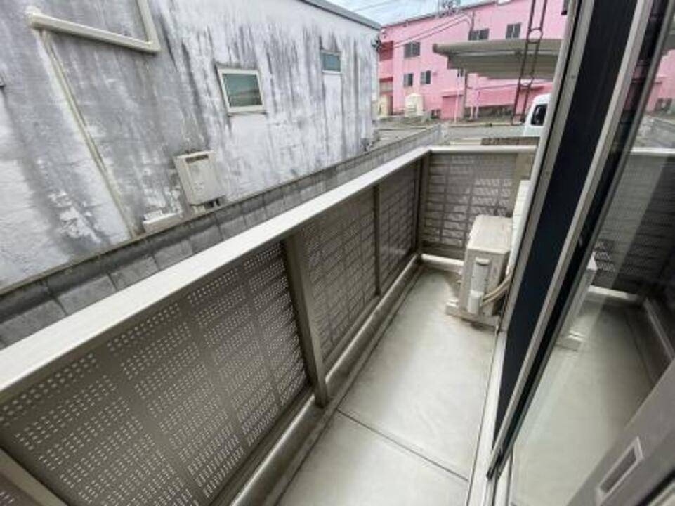 バルコニー　バルコニー