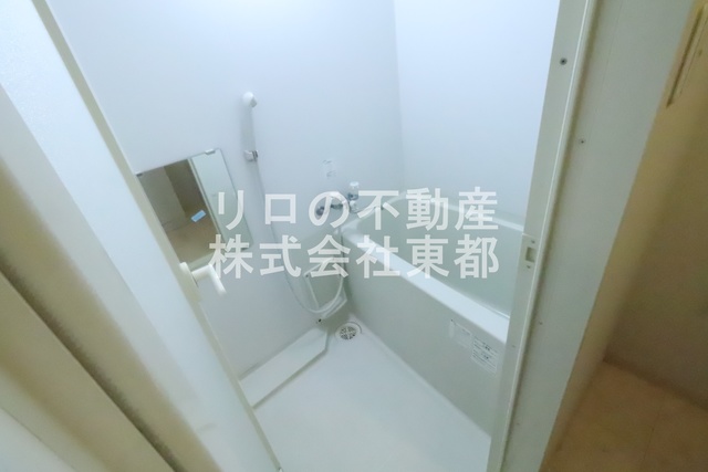 バス・シャワールーム　足が伸ばせる広々バスタブでリラックス♪