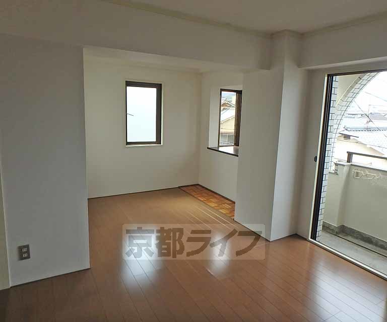 居室・リビング　広めでお探しの方へ