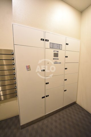 その他共有部分　レジュールアッシュウエストレジス　宅配ボックス