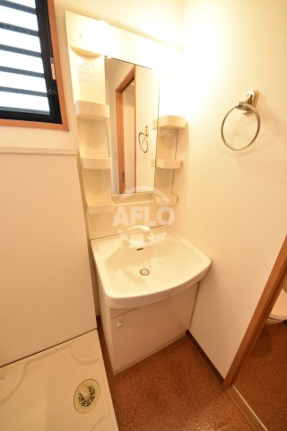 洗面設備　コンフォート松ヶ枝II　独立洗面化粧台