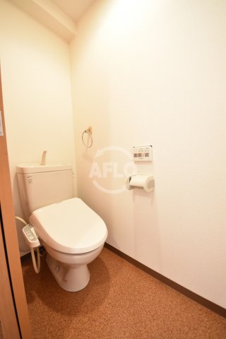 トイレ　コンフォート松ヶ枝II　温水洗浄便座