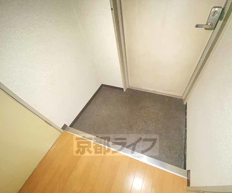 玄関　大きな段差がありません