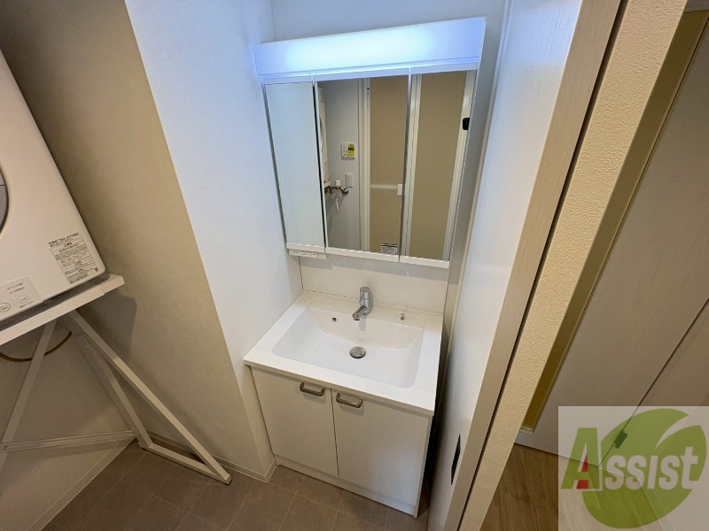 洗面設備　シャンプードレッサーで身支度もラクラクです！