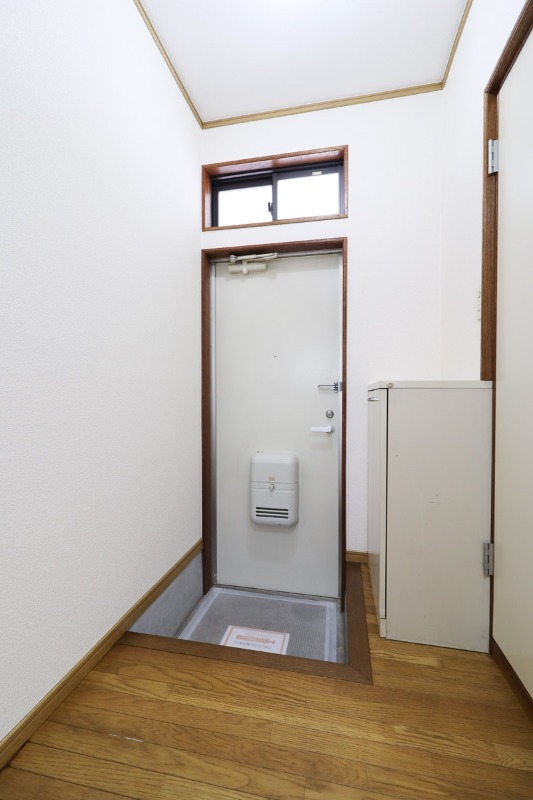 玄関　図面と現状に相違がある場合には現状を優先