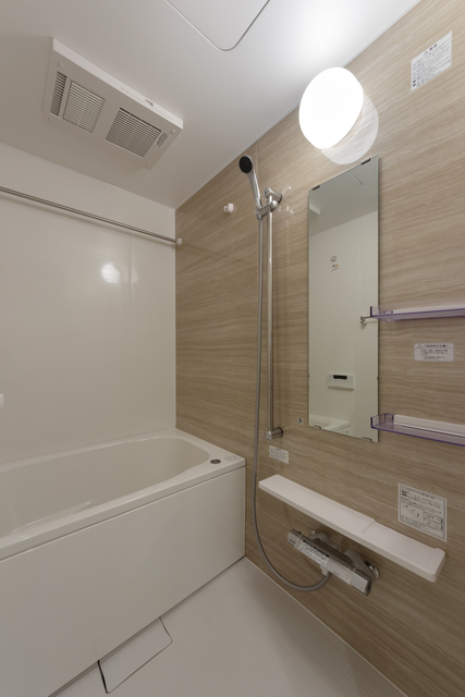 バス・シャワールーム　※写真は同タイプ住戸です。