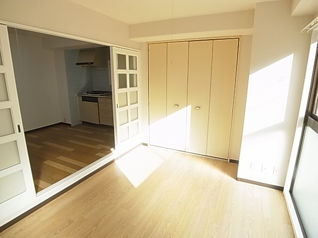 居室・リビング　広々とした洋室です。