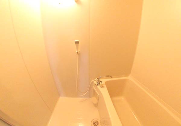 バス・シャワールーム　お風呂で日々の疲れを落としましょう