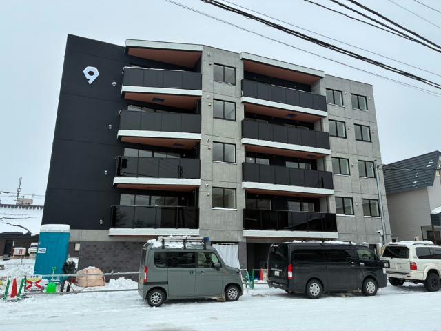 建物外観　建築中