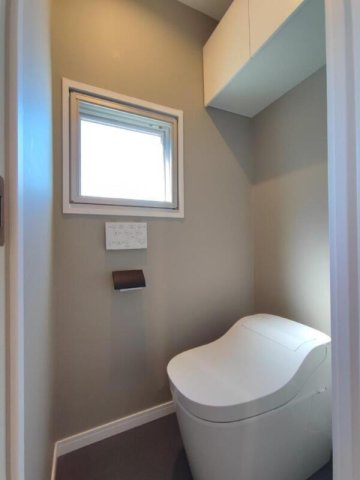 トイレ　別部屋参考写真