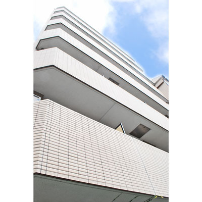 建物外観　外観は落ち着いています