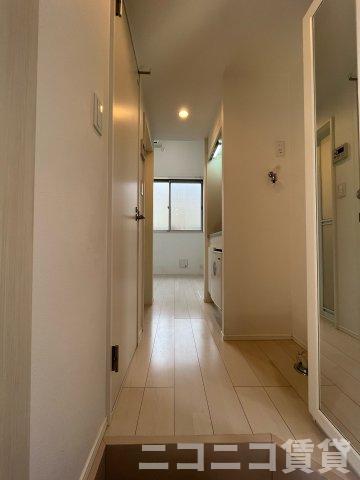 玄関　別号室イメージの為、現状を優先致します。