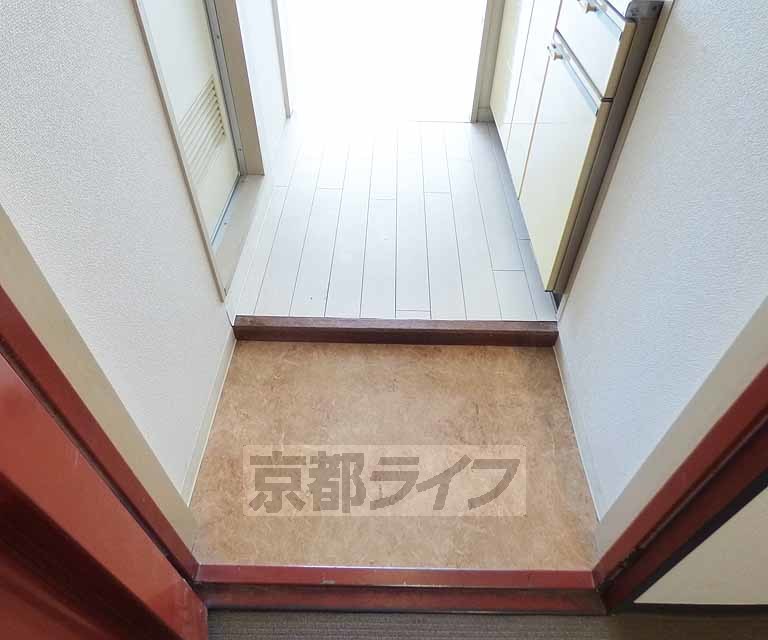 玄関　大きな段差がありません