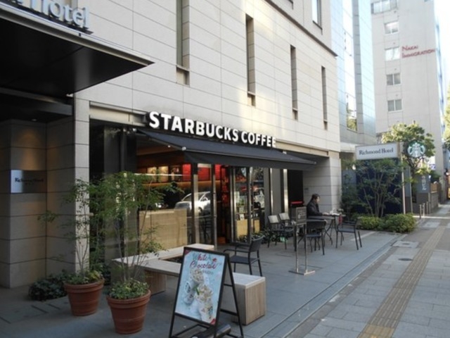 飲食店　スターバックスコーヒー芝大門店（飲食店）まで820m