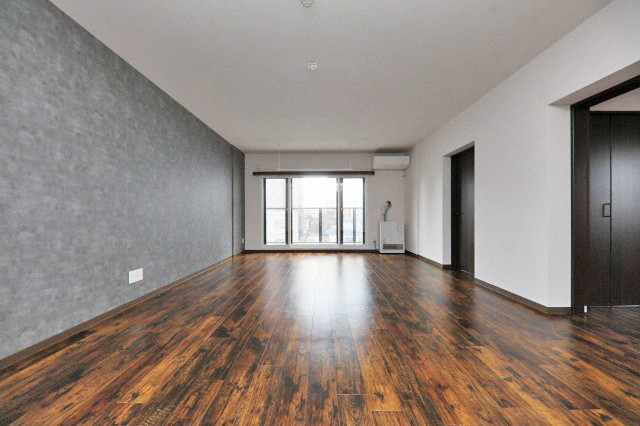 居室・リビング　◆2022年10月築3LDK！◆最新設備も揃った南向き角部屋