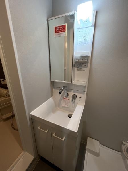 洗面設備　便利なシャンプードレッサー付き