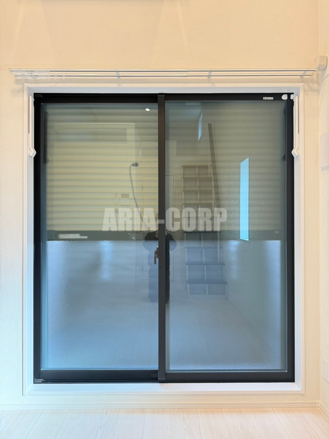 バルコニー　防犯シャッター付きの特別仕様♪