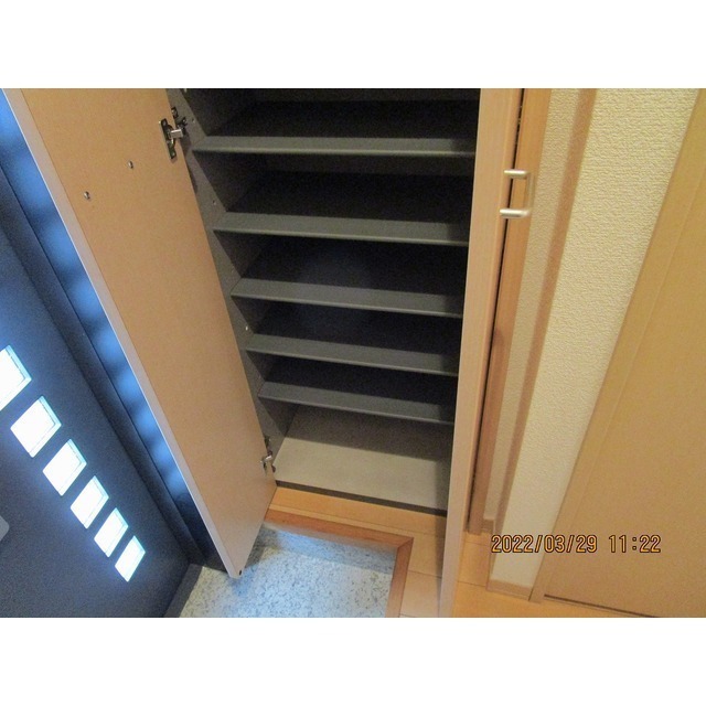 玄関　天井高シューズボックス☆