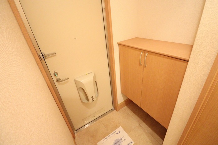 玄関　シューズボックス