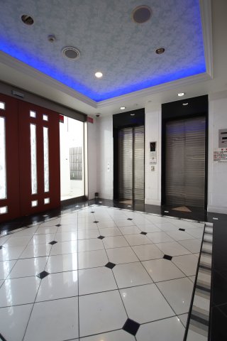 ロビー　落ち着いたロビーです