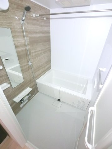 バス・シャワールーム　※同タイプの写真です