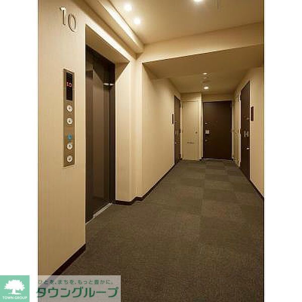 玄関　エントランス