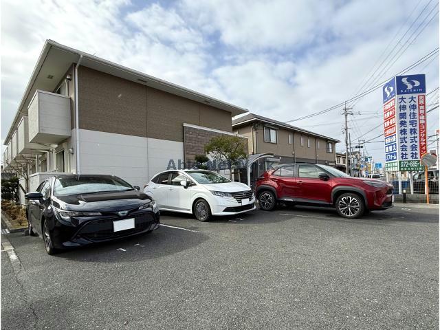 駐車場　駐車場
