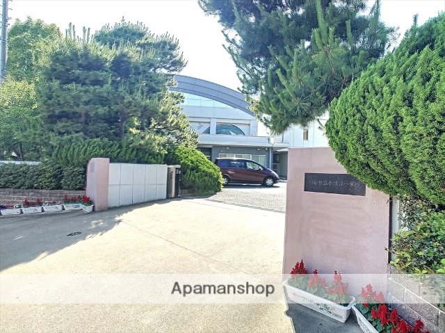 小学校　小垣江小学校（小学校）まで708m